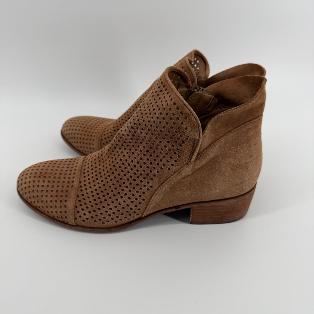 Sam Edelman Pamina Tan Suede Perforated Ankle Booties Womens 8.5M‎ Low Heel Boho